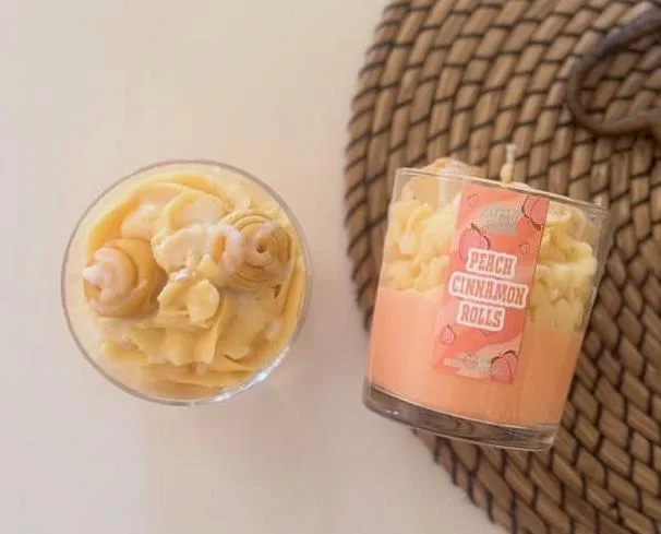 Κερί Peach Cinnamon Rolls με ρολά κανέλας από κερί